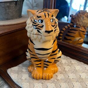 RINGLING BROTHERS & BARNUM & BAILEY Vintage Tiger Souvenir‎ Mug with Hinged Lid